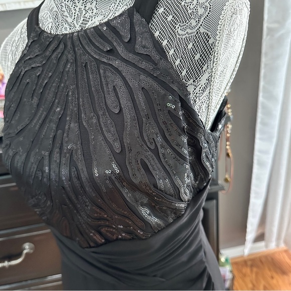 David Meister Black Sequin Bodice Cocktail Sheath Dress Size 6 (EUC) - Picture 4 of 16